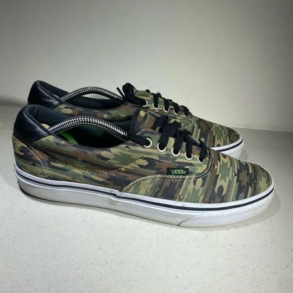 Vans Off The Wall Low Top Sneakers Shoes Men's Size 9 Camo Print Lace Up