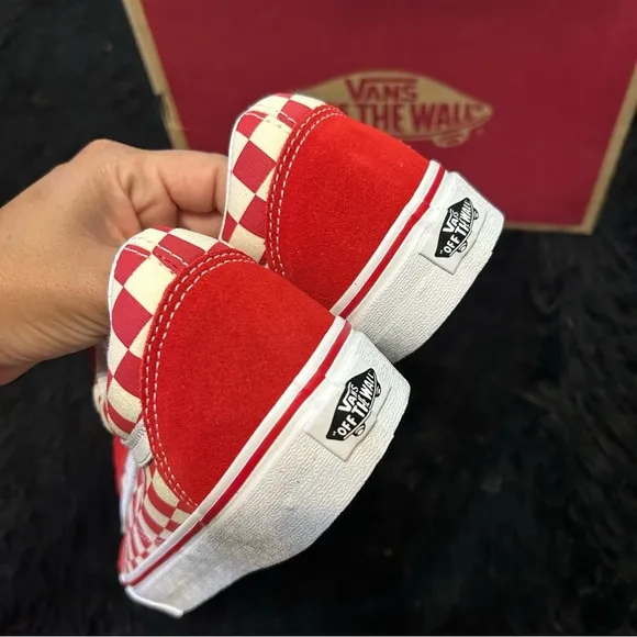 VANS old skool checkerboard red suede lace up shoes sneakers women’s 8.5 new