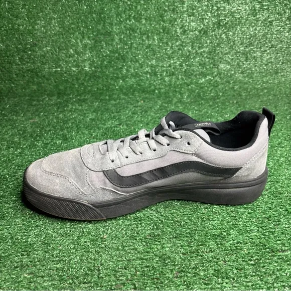 Vans UltraRange Sneakers Athletic Shoes Lace Up Gray Suede Men’s Size 13