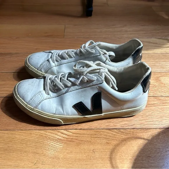Veja Esplar Low Top White Black Women's Size 7 Leather Lace Up Shoes Sneakers