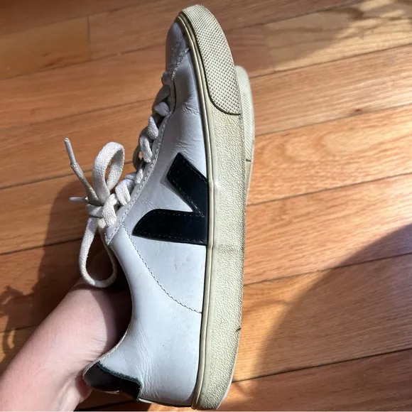 Veja Esplar Low Top White Black Women's Size 7 Leather Lace Up Shoes Sneakers
