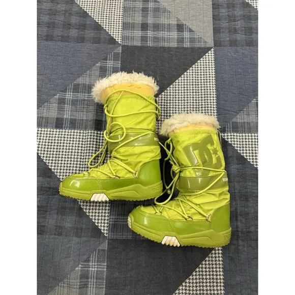 Vintage 90s Y2K Grunge Slutty Green DC Shoes Chalet Winter Fur‎ Snow Boots Sz S