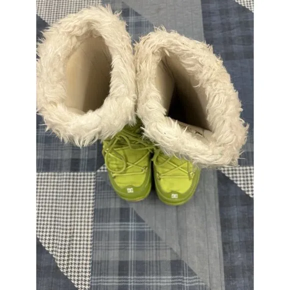 Vintage 90s Y2K Grunge Slutty Green DC Shoes Chalet Winter Fur‎ Snow Boots Sz S
