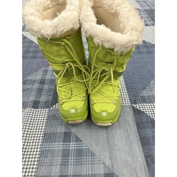 Vintage 90s Y2K Grunge Slutty Green DC Shoes Chalet Winter Fur‎ Snow Boots Sz S