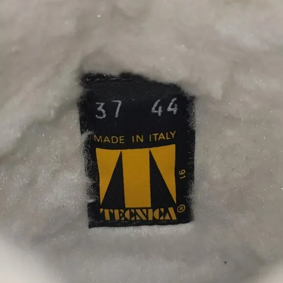 Vintage MINT Tecnica Italy White Fur Ski Snow Boots Skandia Aztec Goat EU37 US 7