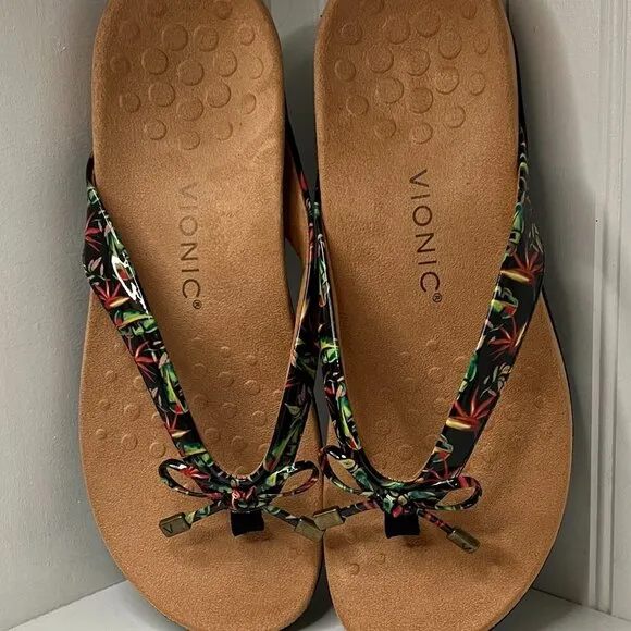 Vionic Bella 11 Toe Post Sandal in Black Multi Patent Size 9.5 N