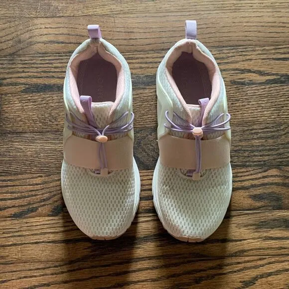 Vionic Berlin walking white pink and purple bungee lace sneakers woman’s size 7