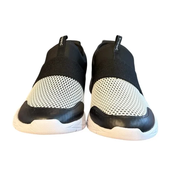 Vionic Camrie NWOT Slip-On Mesh Sneakers Shoes Black/White Women’s Size 7.5