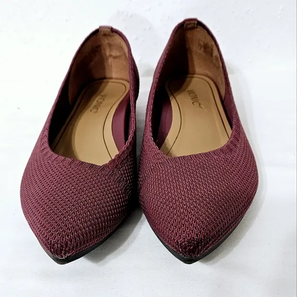 Vionic Dahlia Pointed Toe Ballet Flat in Shiraz Burgundy Size 6
