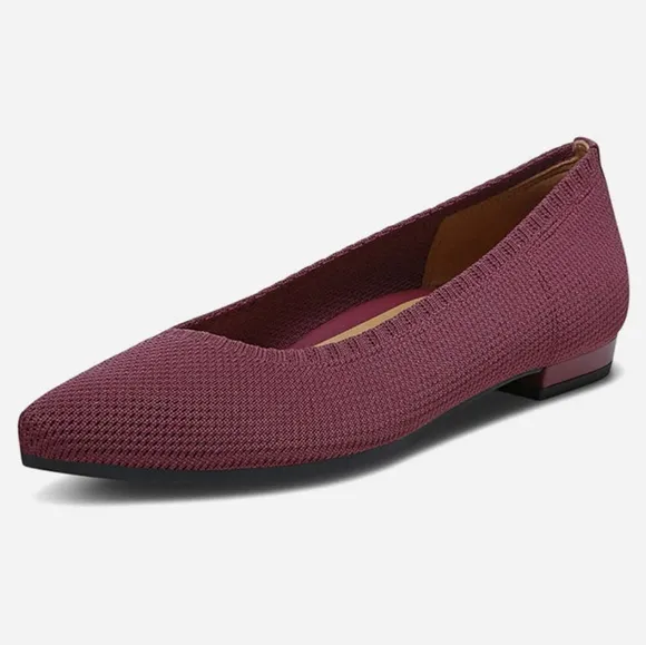 Vionic Dahlia Pointed Toe Ballet Flat in Shiraz Burgundy Size 6