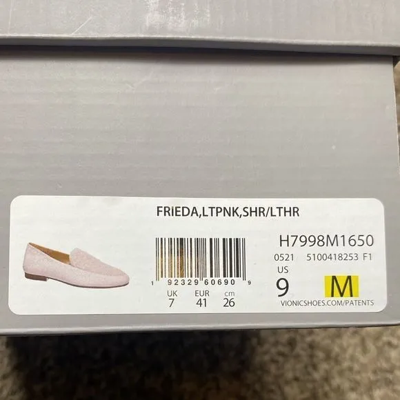 Vionic Frieda flat loafers size 9