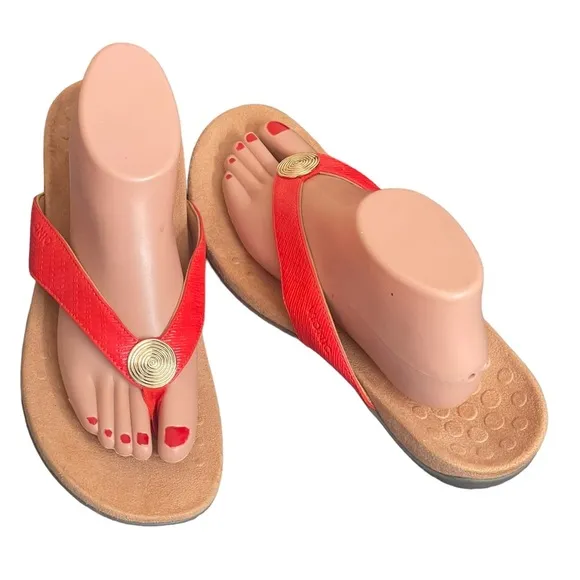 Vionic Hilda Wovent/TVW5558 red sandals size 9.5