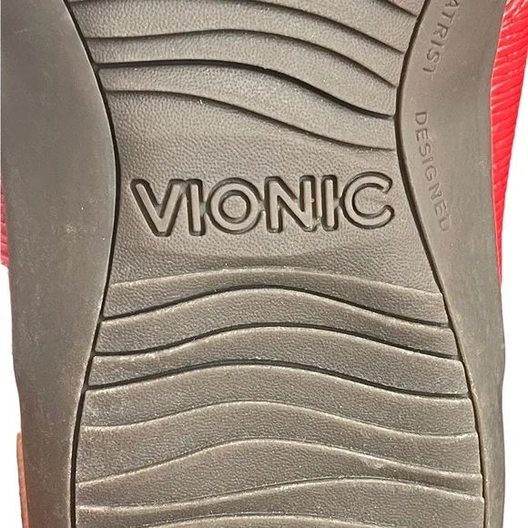 Vionic Hilda Wovent/TVW5558 red sandals size 9.5