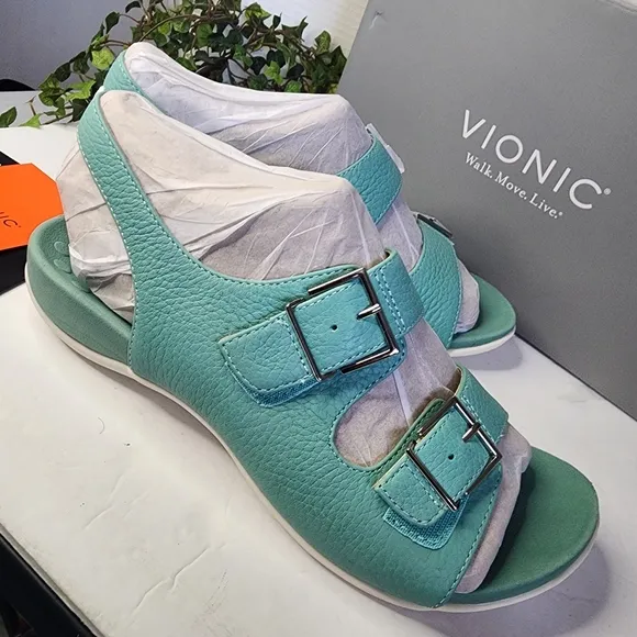 Vionic Leather Adjustable Buckle Sandals Albie Wasabi NWB