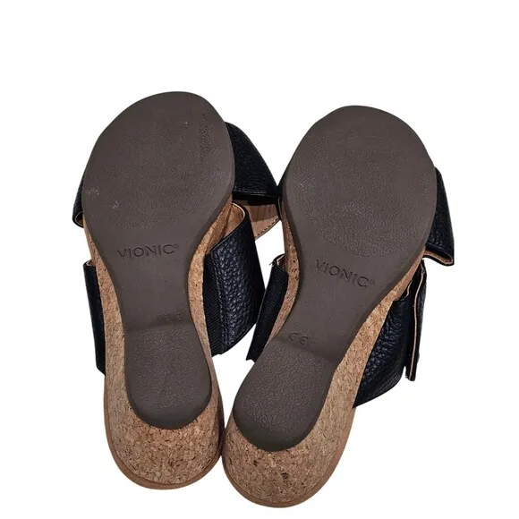 Vionic Leticia Cork Heel Embossed Lizard Print Sandals Black Size 8.5 Crisscross