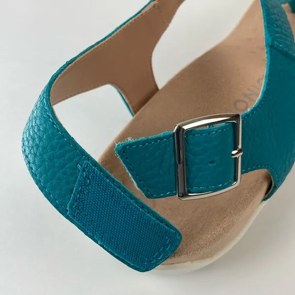 Vionic Terra Leather T Strap Comfort Sandal