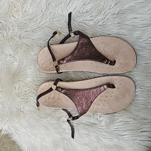 Vionic Women’s Kirra Metallic Leather sandals size US 11