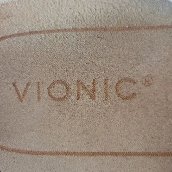 VIONIC® Women’s Colleen Cream Boa Metallic Leather Sandals