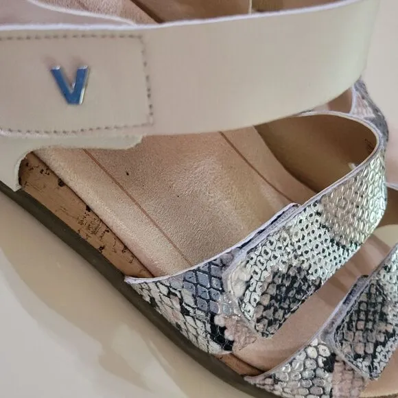 VIONIC® Women’s Colleen Cream Boa Metallic Leather Sandals