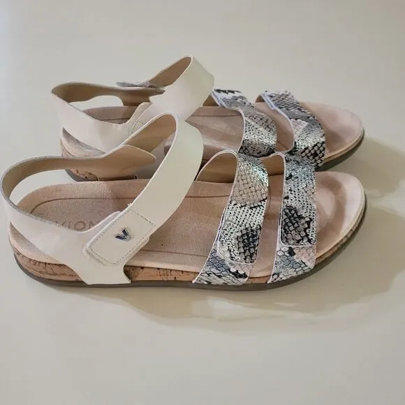 VIONIC® Women’s Colleen Cream Boa Metallic Leather Sandals