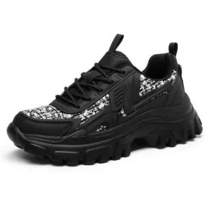 Women Black Chunky Fashion Sneakers Bold Lace-Up Comfortable Sneakers