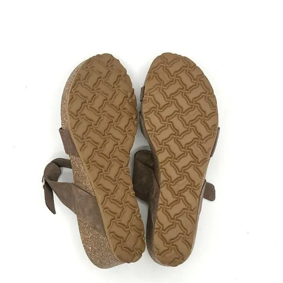 Yokono Women's wedge leather Sandals Made In Spain Size 9 boho coastal grandma