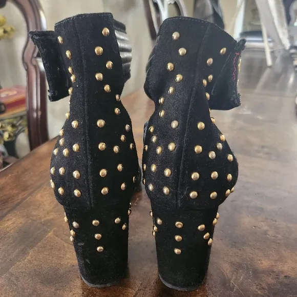 Zadig &amp; Voltaire sandals size 40